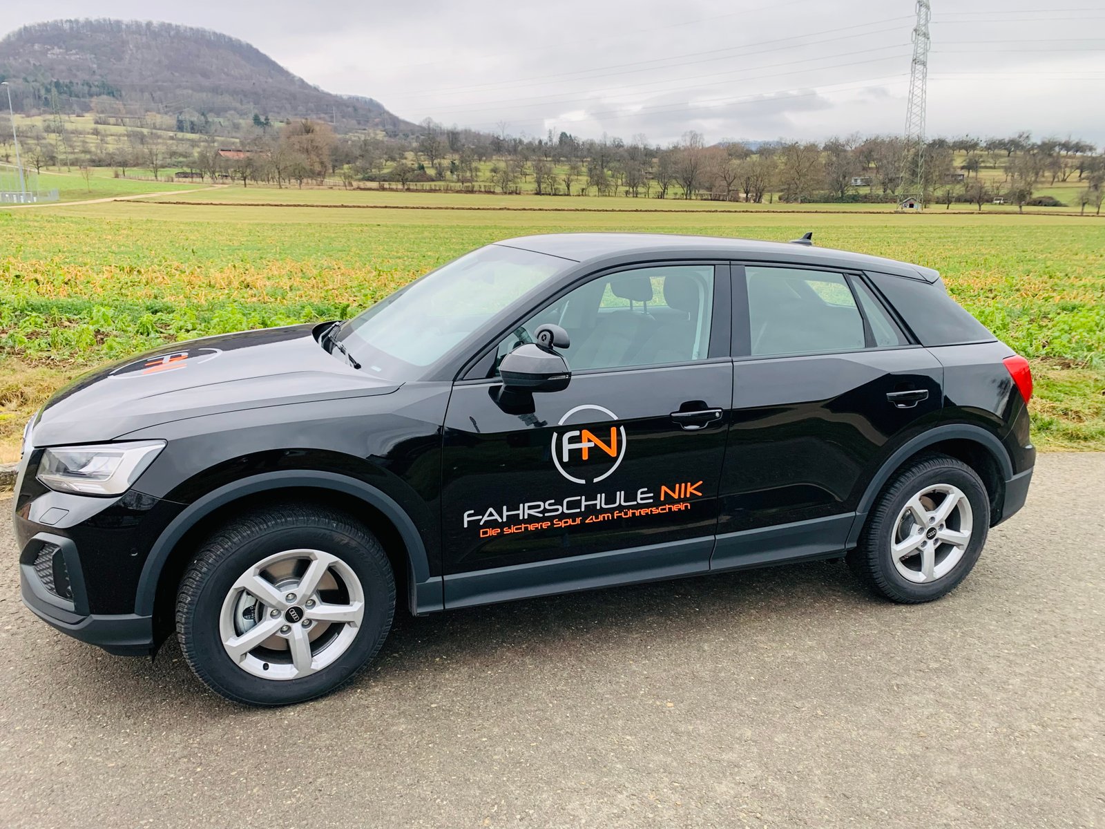 Fahrschüler beim Lernen